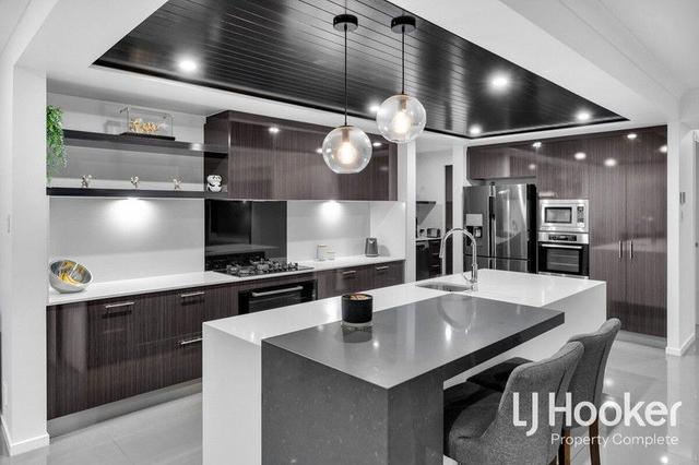 2-4 Cambridge Circuit, QLD 4207