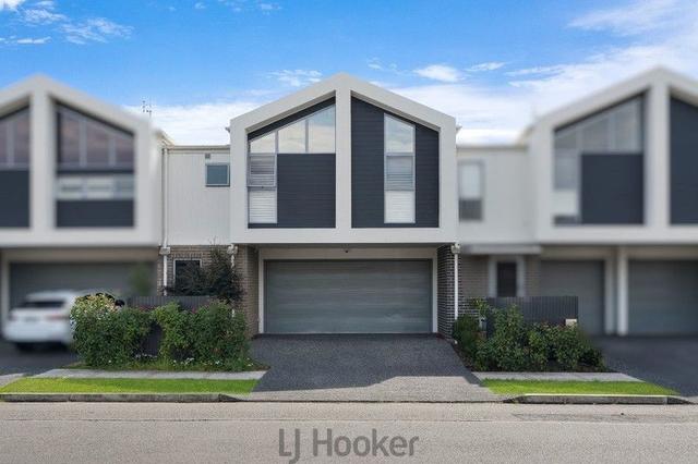 2/122 Hobart Road, NSW 2305