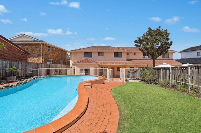 17a Lady Penrhyn Drive, NSW 2100