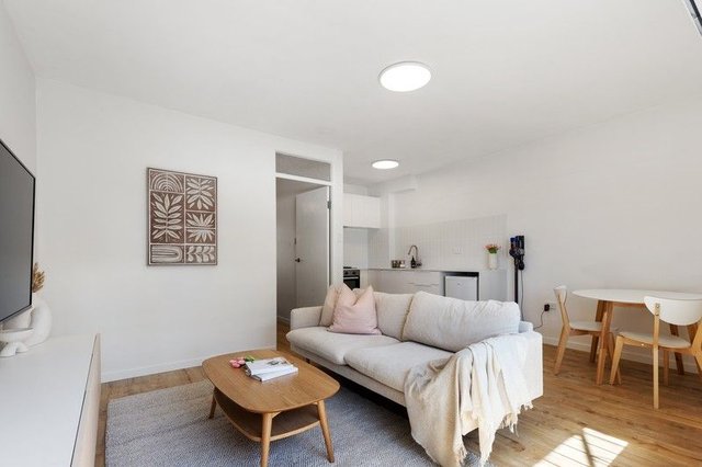 3/129 Merthyr Road, QLD 4005