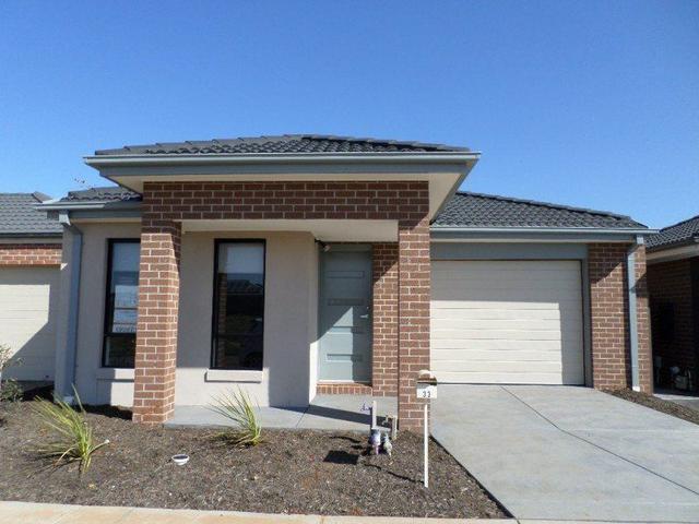 33 Amber Way, VIC 3338