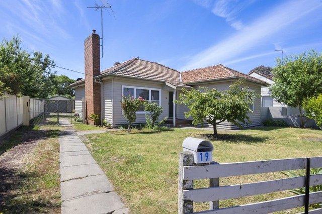 19 Sayle Street, VIC 3356