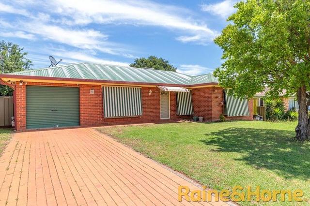 11 Websdale Drive, NSW 2830