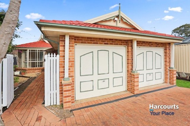 33 Willow Grove, NSW 2761
