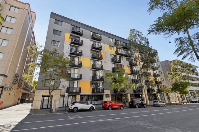 4/190 Hay Street, WA 6004