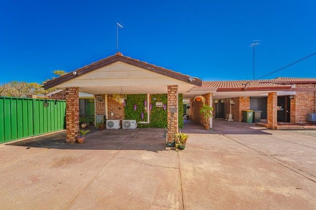 2/2 Durong Court, WA 6210