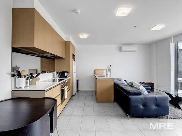 807/15 Clifton Street, VIC 3181