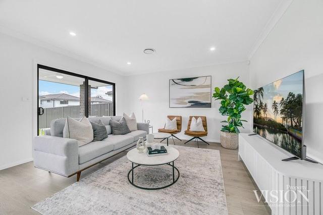 98 Cranbourne St, NSW 2765