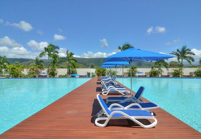 6 Pool/19-37 St Crispins Avenue, QLD 4877