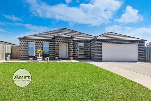 11 Madeira Close, VIC 3305