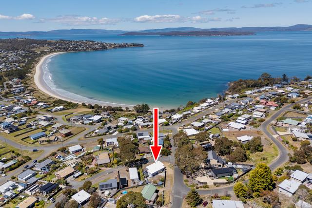 2 Little Falcon Street, TAS 7173