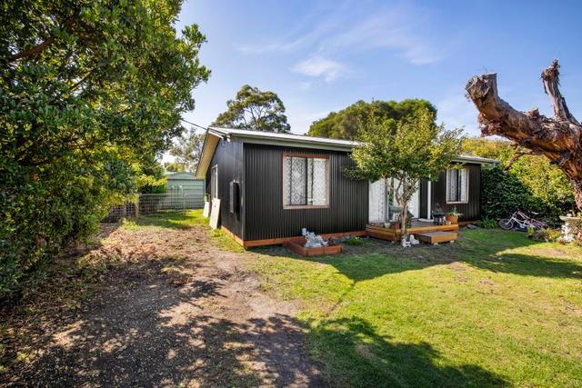 18 Oceanaires Avenue, VIC 3984