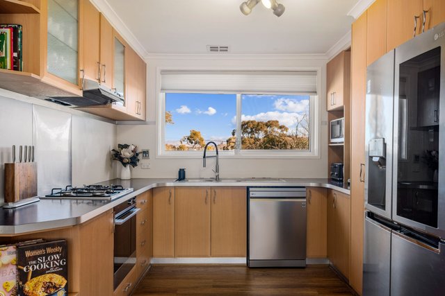 50 Summerland Cct, ACT 2902
