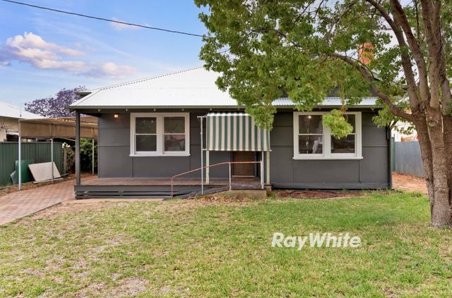 5 Whittaker Crescent, VIC 3496