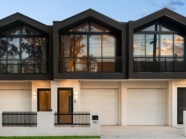 10C Ikara Crescent, NSW 2170