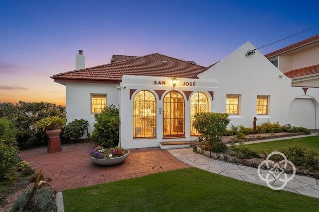 12 Lemnos  Parade, NSW 2300