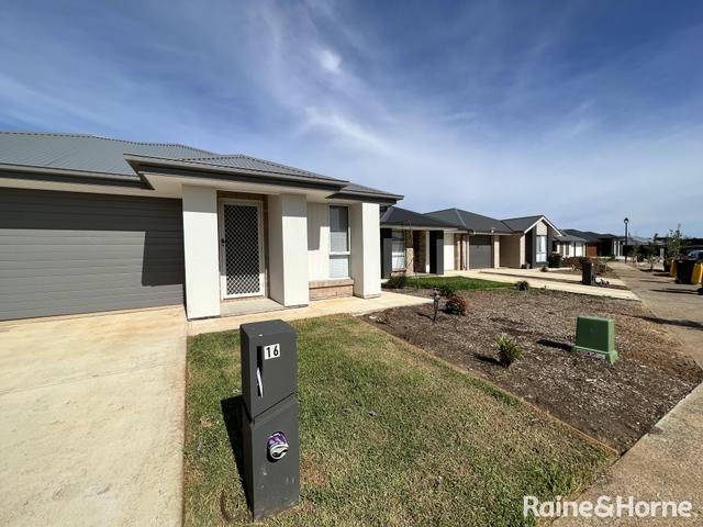 16 Sandalwood Road, SA 5113