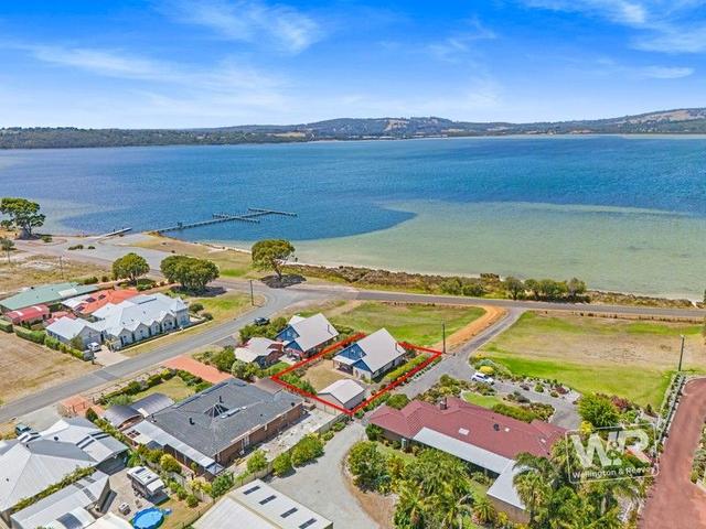 15 The Esplanade, WA 6330