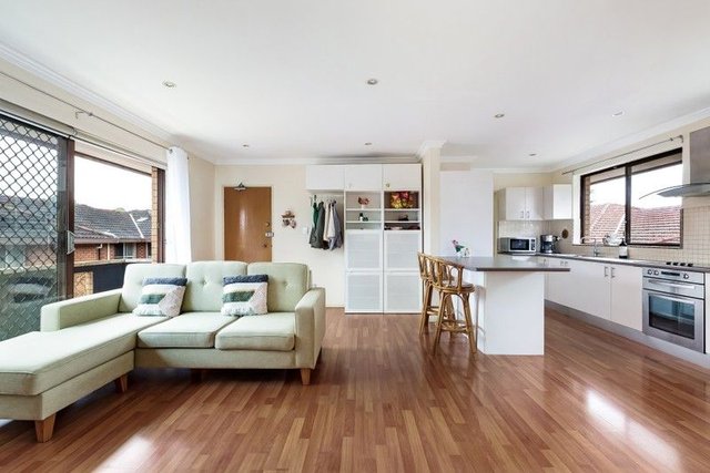 6/32 Oswald  Street, NSW 2194