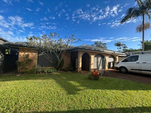 6 Maroong Crescent, QLD 4211