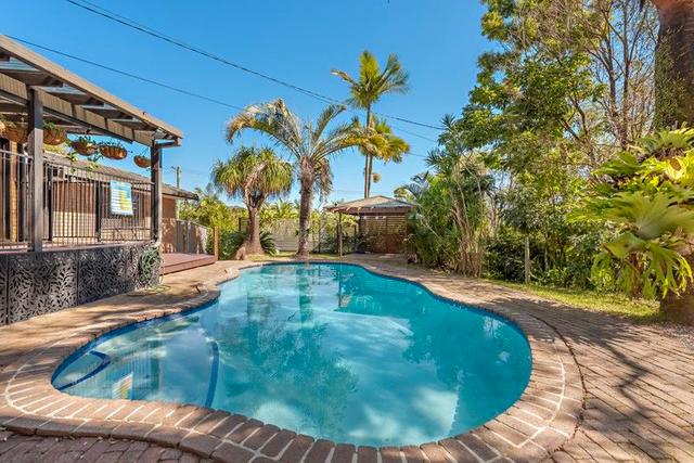 16 Constellation Crescent, QLD 4213