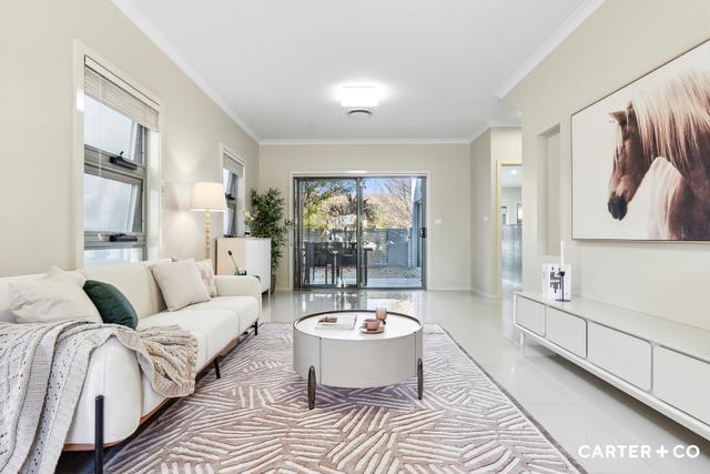 2/15 Dickins Street, ACT 2914