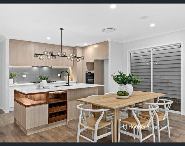 11 Airfield Street, QLD 4125