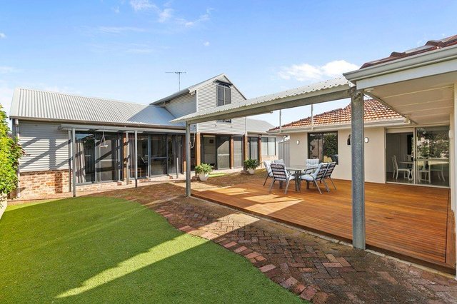 33 Armytage Way, WA 6025