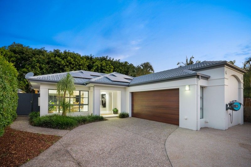 2020 Gracemere Gardens Circuit, Hope Island QLD 4212 Allhomes