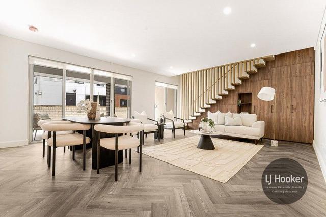 12 Clarence  Street, NSW 2160