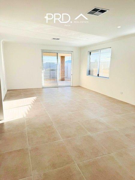 12 Primrose Road, WA 6038