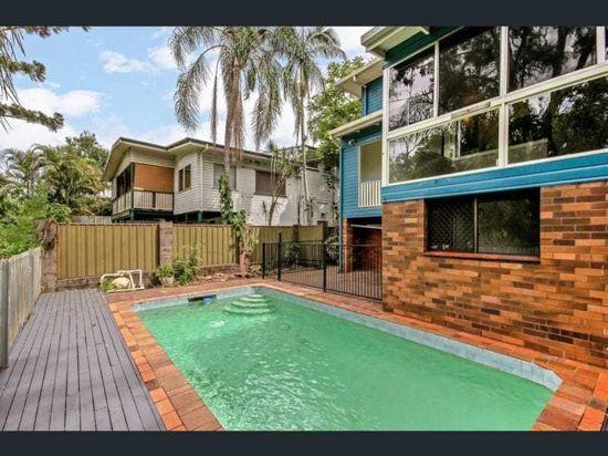 88 Nicholson St, QLD 4120