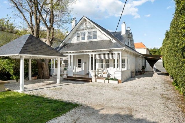 402 St Kilda Street, VIC 3186