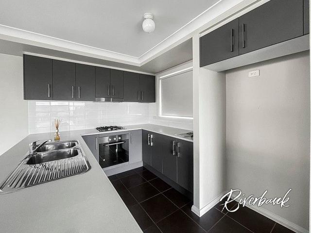 44 Asimus Circuit, NSW 2570