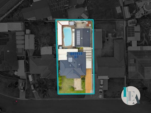 5 Bourke Avenue, NSW 2528