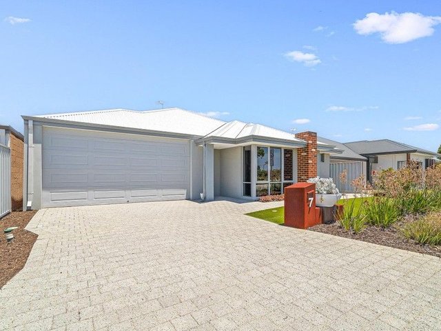 7 Calvera Gardens, WA 6112