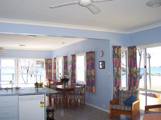 Living Area (2006-08-25)