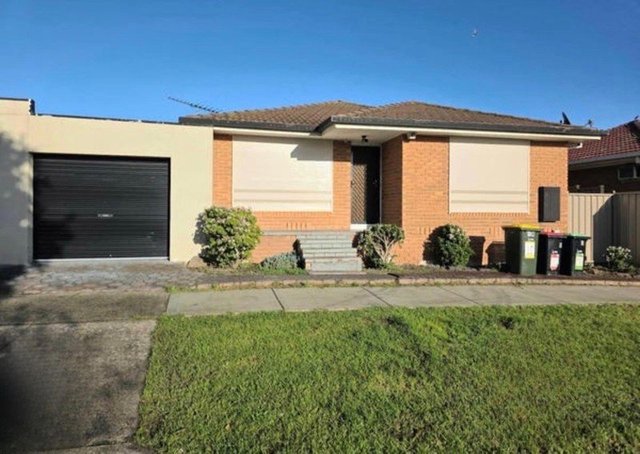 2/18 Ashleigh  Crescent, VIC 3048