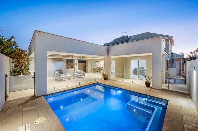 12 Wirraway Loop, WA 6051