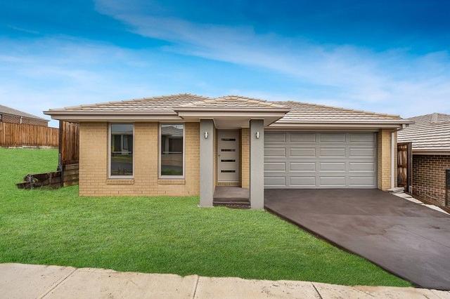 9 Mornington Crescent, VIC 3812