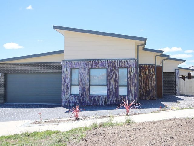 21 Lawrenson Circuit, ACT 2914