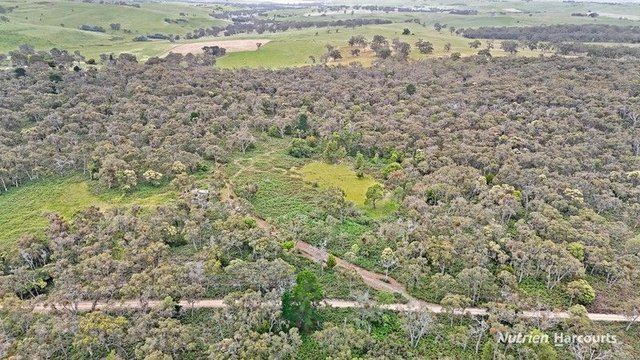 2 Dwyers Road, VIC 3310