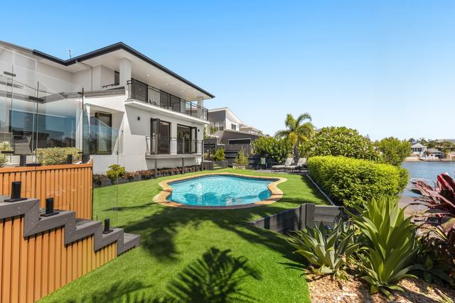8 Clontarf Avenue, QLD 4217