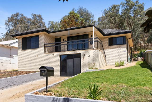 28 Warrawong Street, NSW 2650