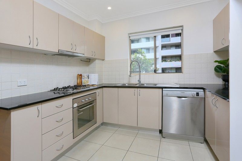 https://images.allhomes.com.au/property/photo/ef92f7896192d107c09b420242934a04_hd.jpg