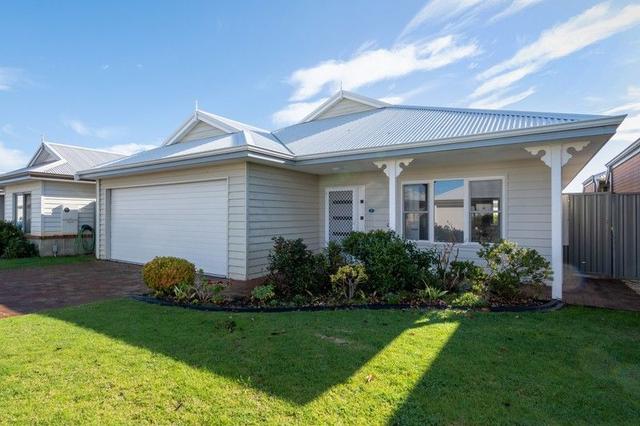 21 Brooks Garden Boulevard, WA 6330