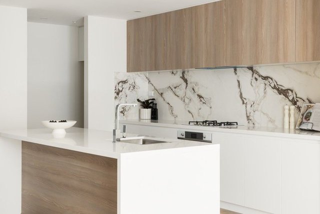 8 B Oaks  Avenue, NSW 2099