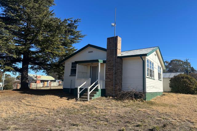2 Orana Avenue, NSW 2630