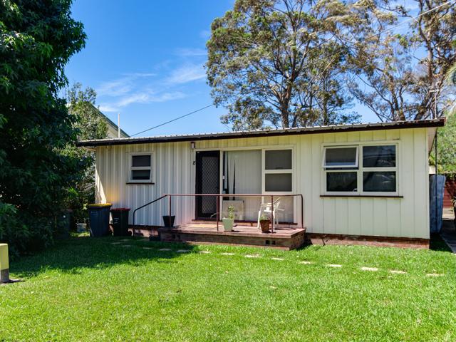 8 Banksia Street, NSW 2540