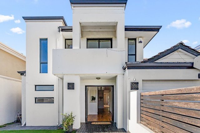 44 Vaucluse Circuit, WA 6104
